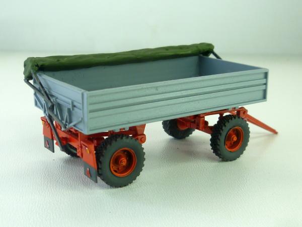 HW60.11 ND Kippaufbau offene Plane grau rot graugrün
